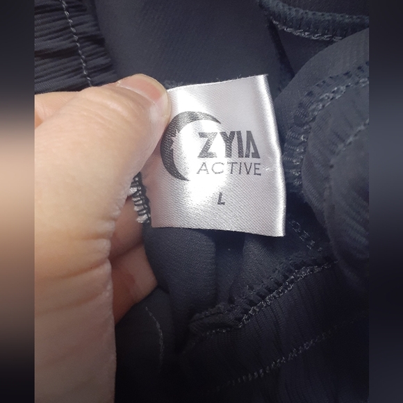 Grey Zyia Active joggers - size large - Picture 4 of 7